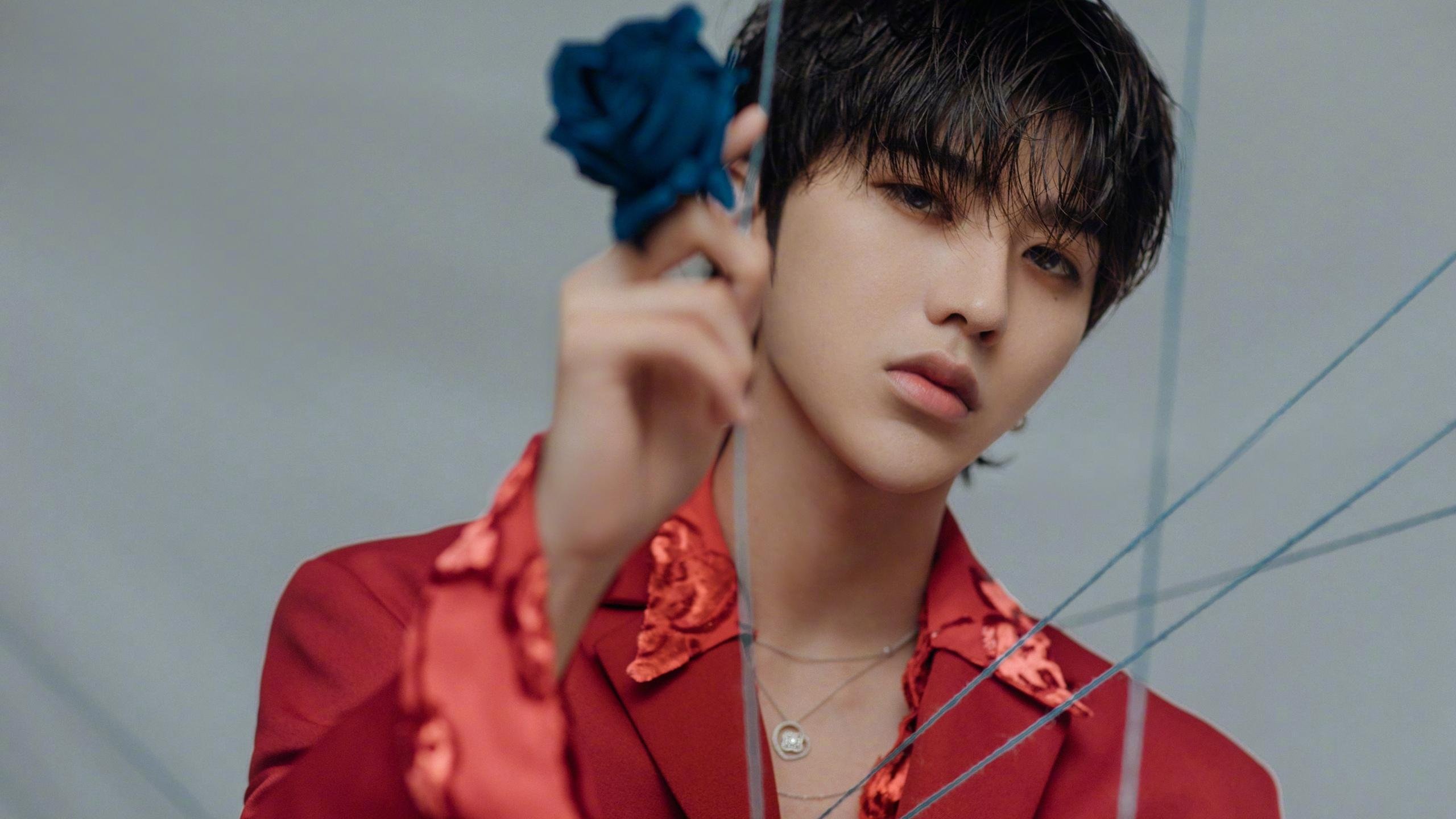 出发反应速度快,转身动作紧凑,动作反应快的成语